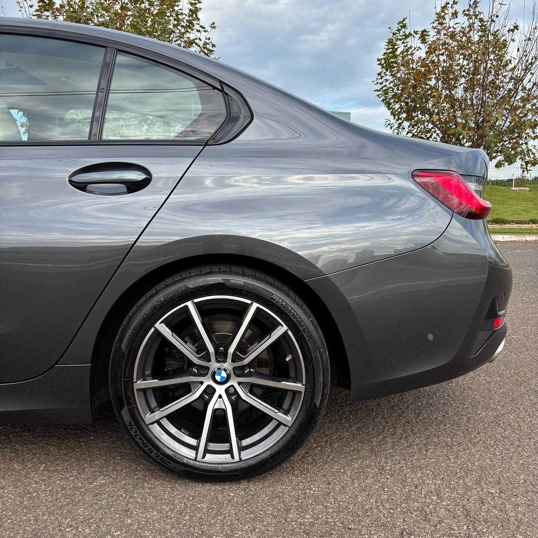 BMW 320I SPORT GP - Imagem 8