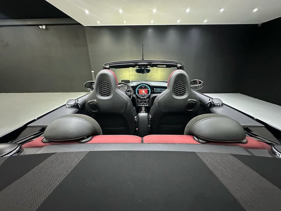 MINI COOPER JOHN COOPER WORKS CABRIO - Imagem 8