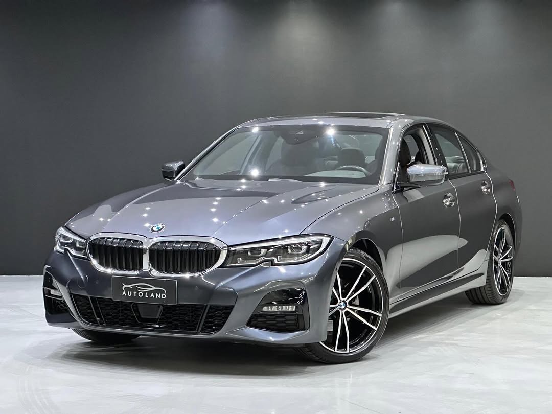 BMW 320I M SPORT - Imagem 3