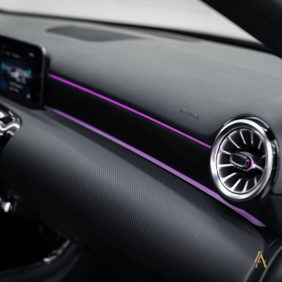 MERCEDES-BENZ A200 AMG LINE - Imagem 12
