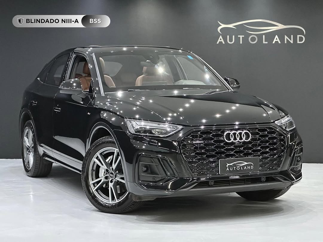 AUDI Q5 55 TFSI PHEV SPORTBACK PERFORMANCE BLACK QUATTRO S TRONIC - Imagem 1