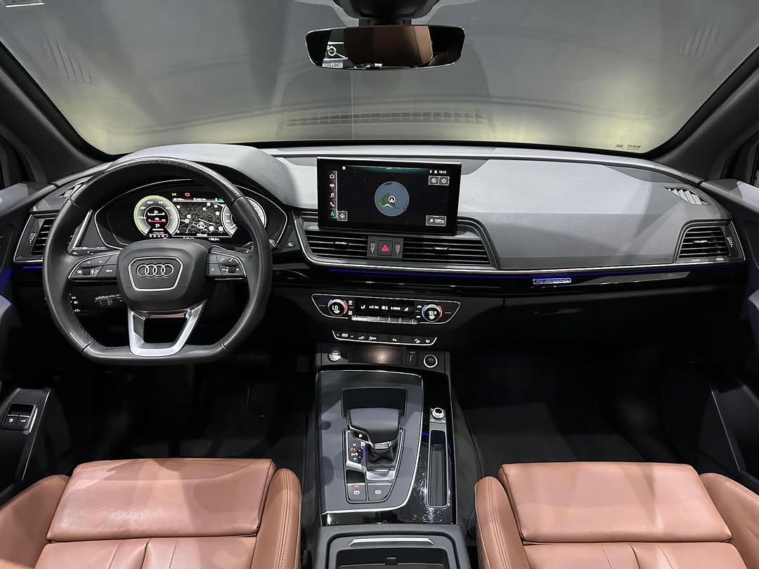 AUDI Q5 55 TFSI PHEV SPORTBACK PERFORMANCE BLACK QUATTRO S TRONIC - Imagem 6