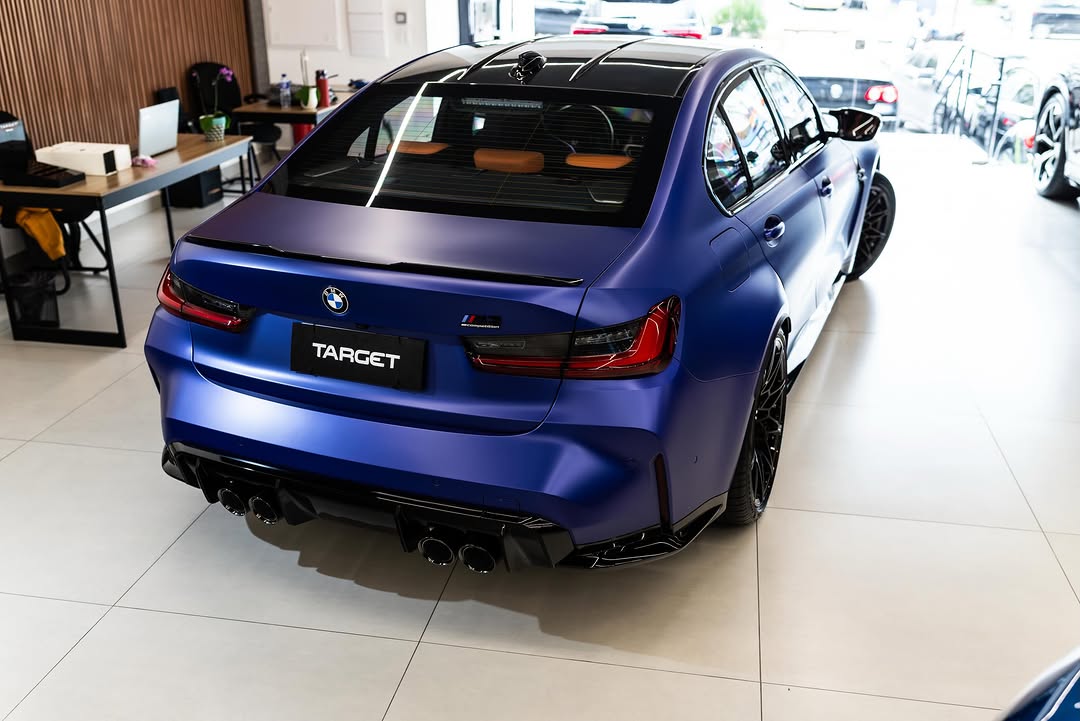 BMW M3 COMPETITION - Imagem 10