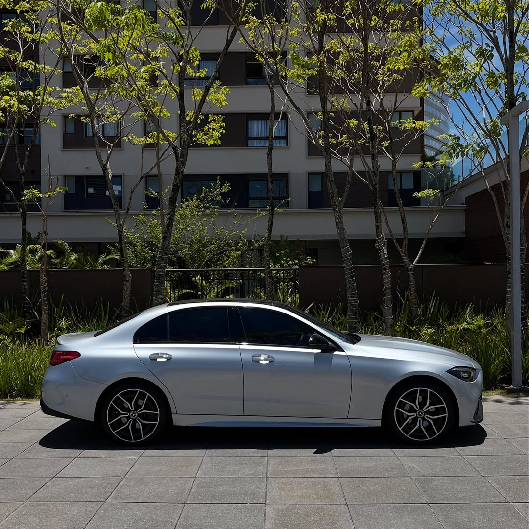 MERCEDES-BENZ C300 AMG LINE - Imagem 4