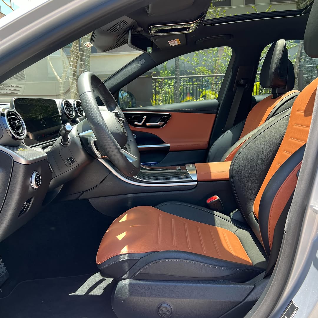 MERCEDES-BENZ C300 AMG LINE - Imagem 8