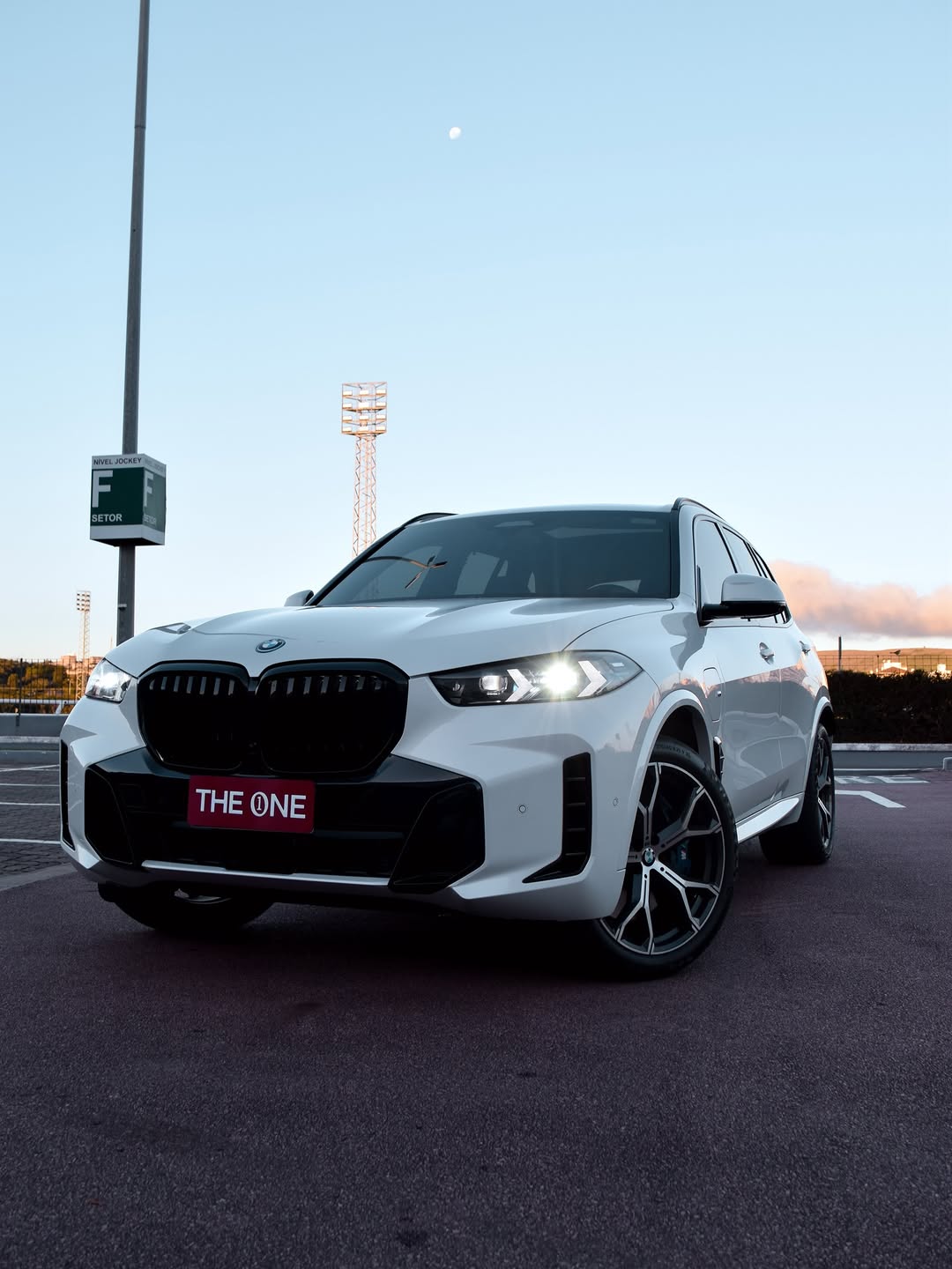 BMW X5 XDRIVE50E M SPORT - Imagem 1