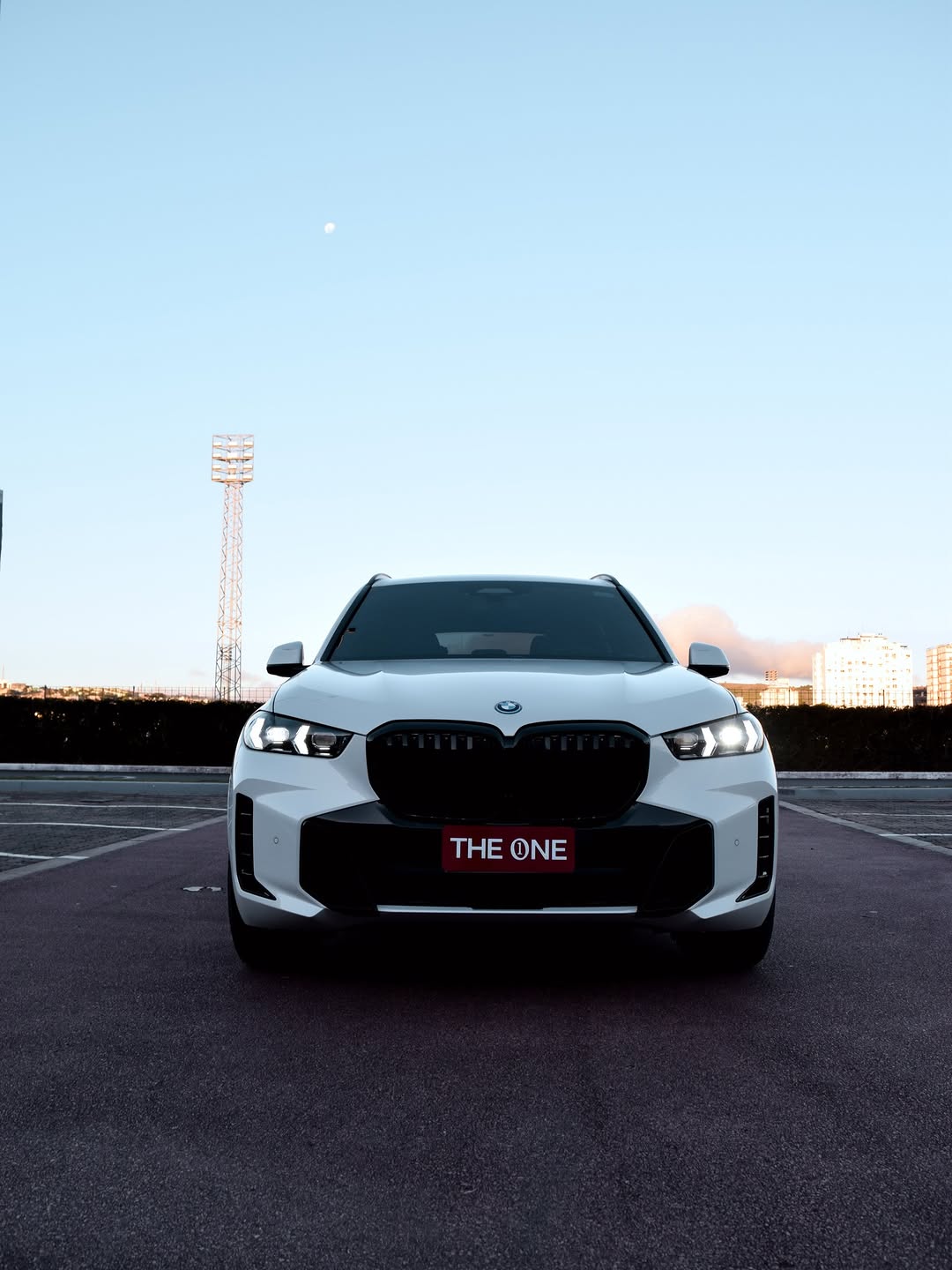 BMW X5 XDRIVE50E M SPORT - Imagem 2