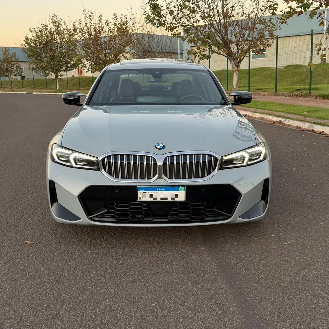 BMW 320I M SPORT - Imagem 4