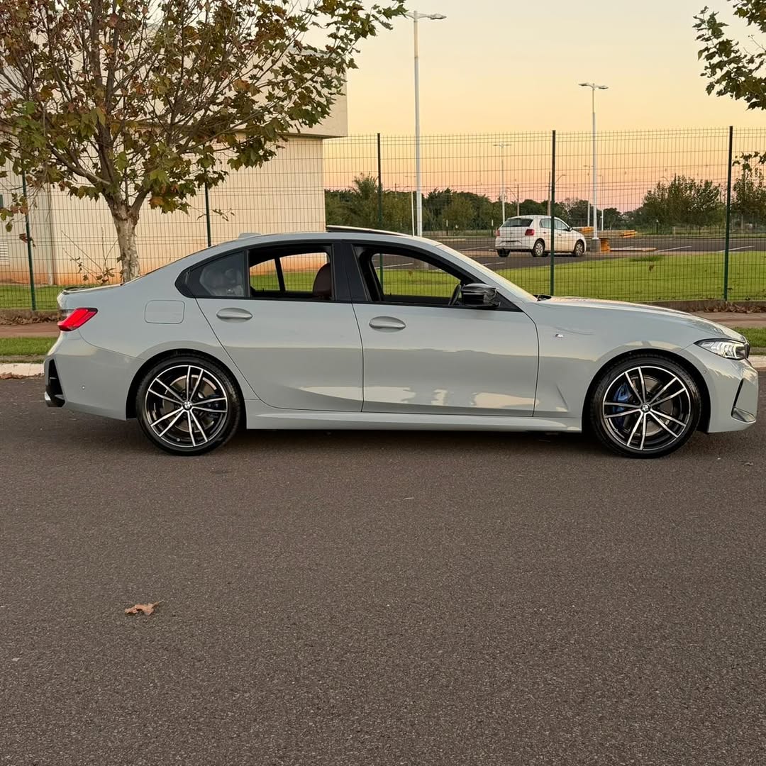 BMW 320I M SPORT - Imagem 6