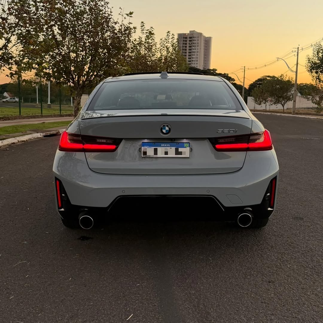 BMW 320I M SPORT - Imagem 7