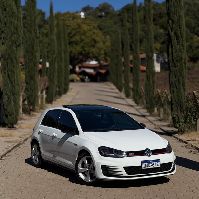 VOLKSWAGEN GOLF GTI - Imagem 2