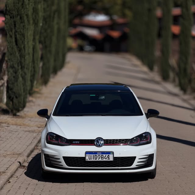 VOLKSWAGEN GOLF GTI - Imagem 15