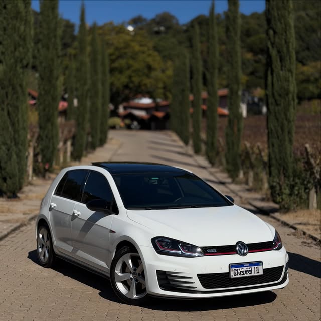VOLKSWAGEN GOLF GTI - Imagem 19