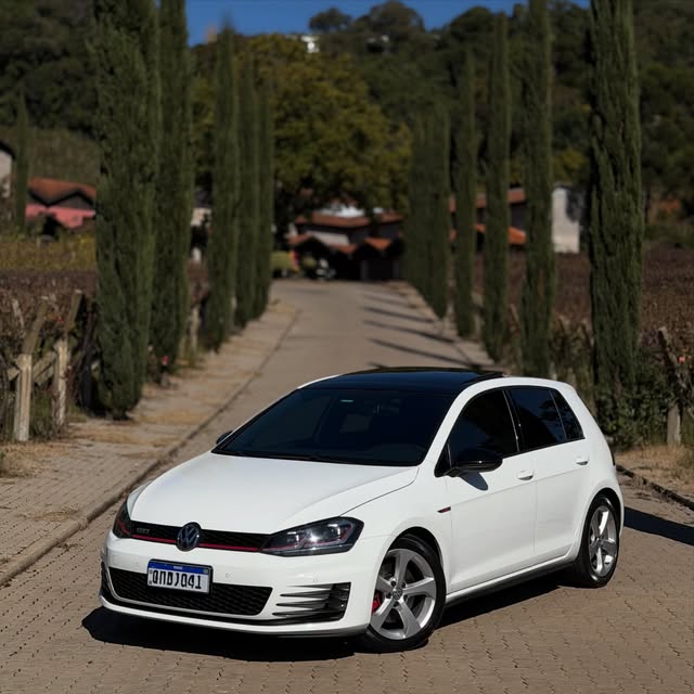 VOLKSWAGEN GOLF GTI - Imagem 4