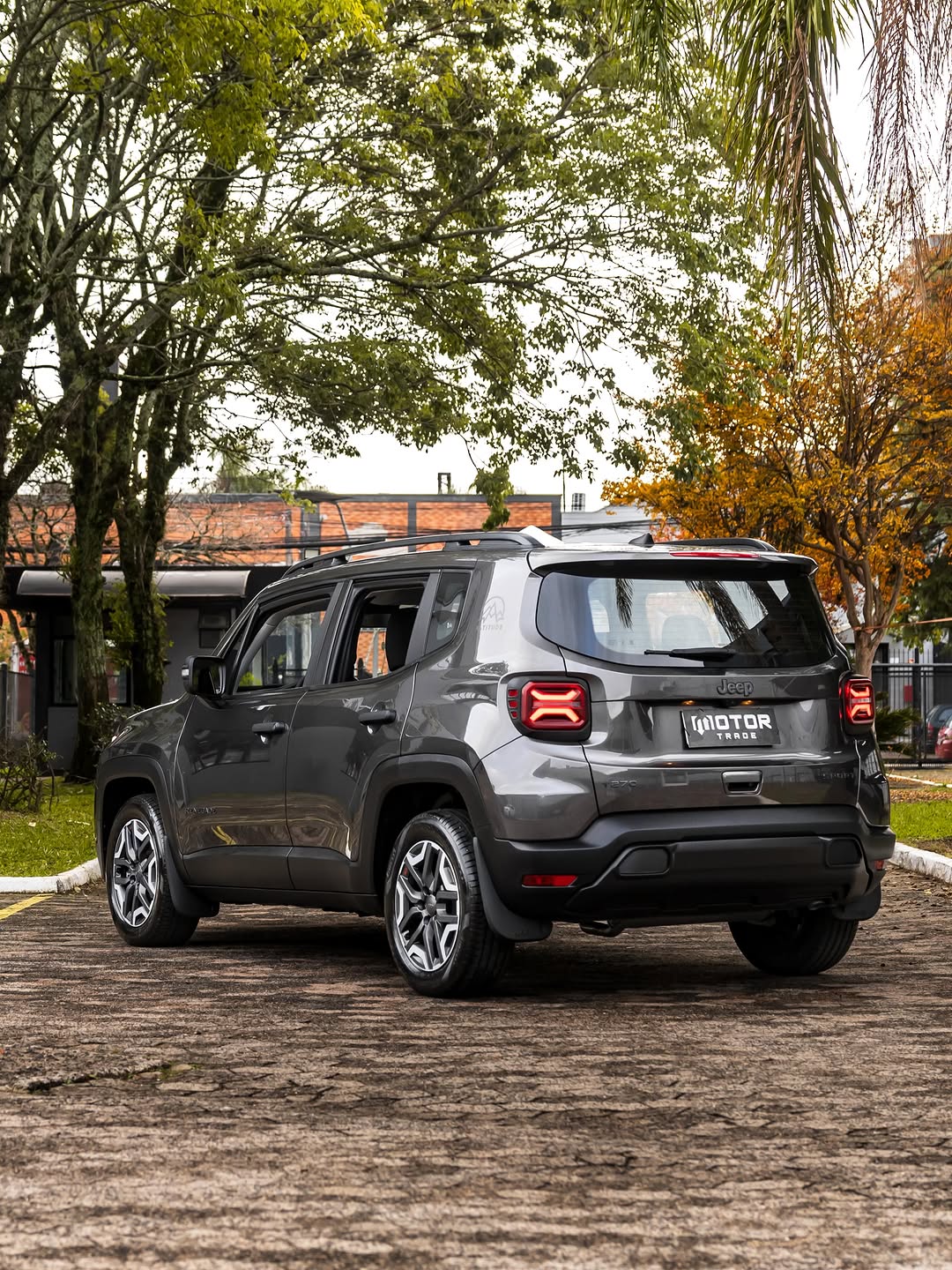 JEEP RENEGADE ALTITUDE - Imagem 10