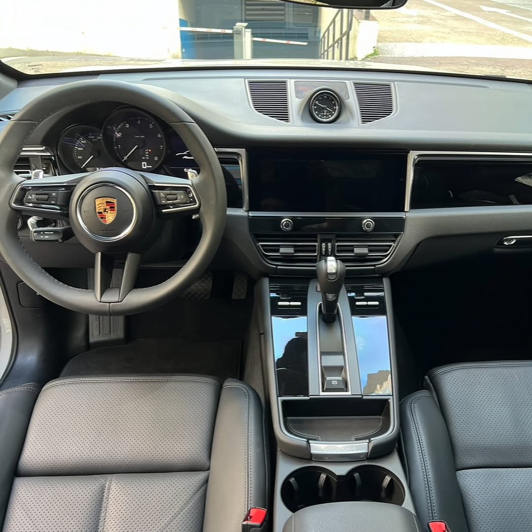PORSCHE MACAN - Imagem 6