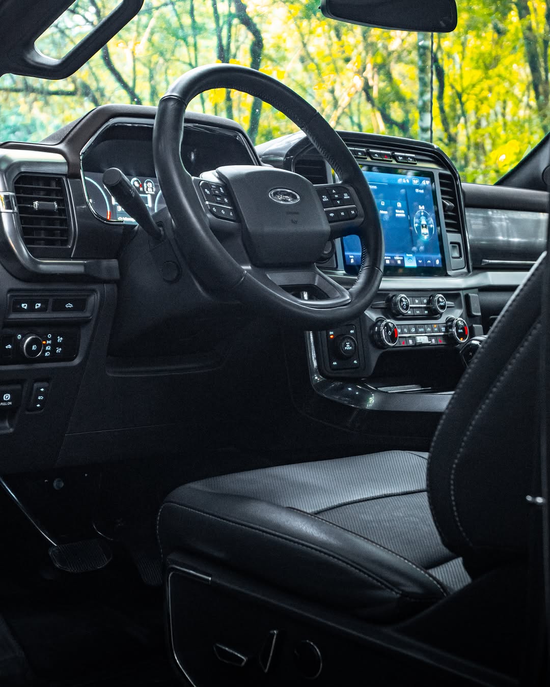FORD F-150 LARIAT - Imagem 5