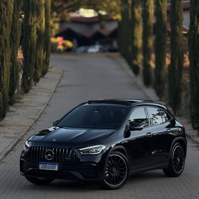 MERCEDES-BENZ GLA35 AMG 4MATIC - Imagem 17