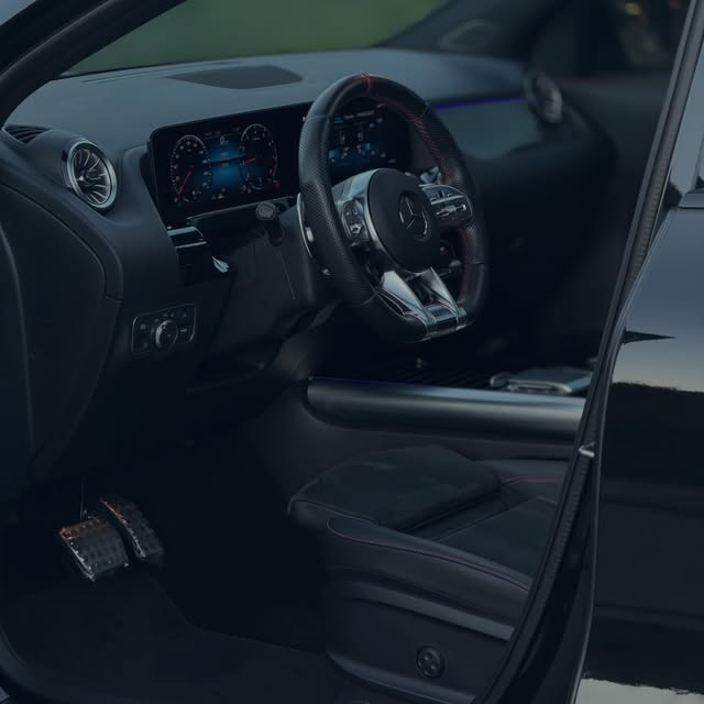 MERCEDES-BENZ GLA35 AMG 4MATIC - Imagem 5