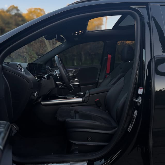 MERCEDES-BENZ GLA35 AMG 4MATIC - Imagem 6