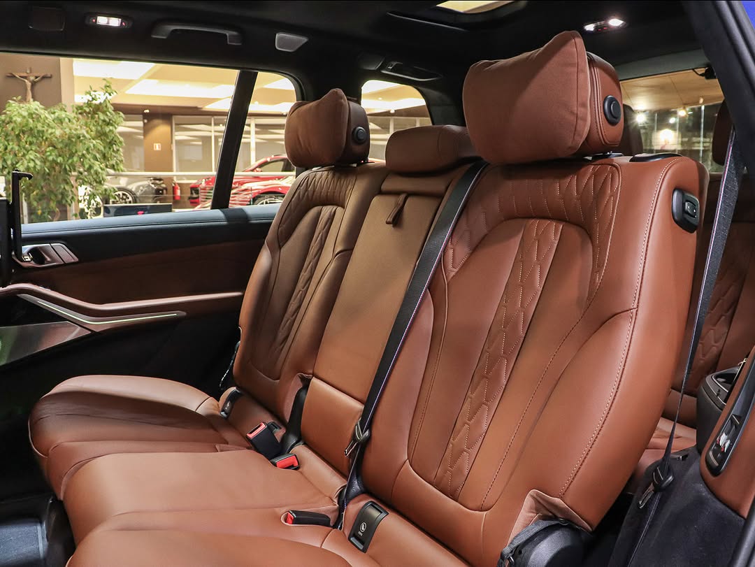 BMW X7 M60I - Imagem 9