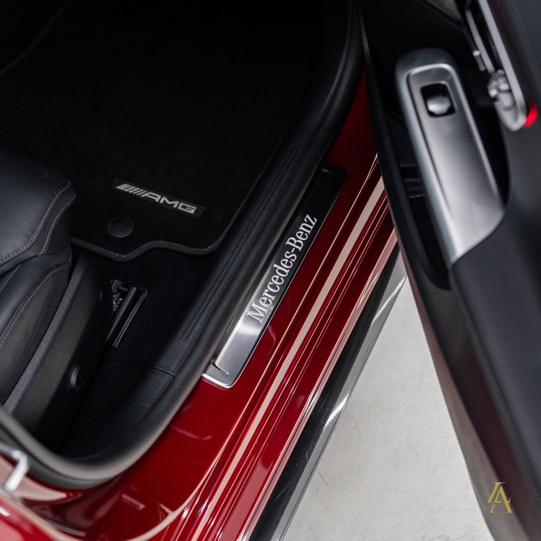 MERCEDES-BENZ C300 AMG LINE - Imagem 14