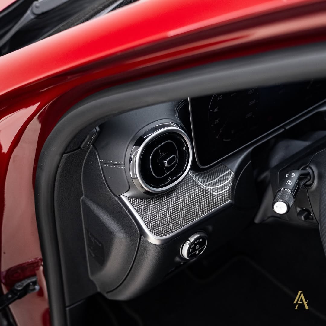MERCEDES-BENZ C300 AMG LINE - Imagem 15