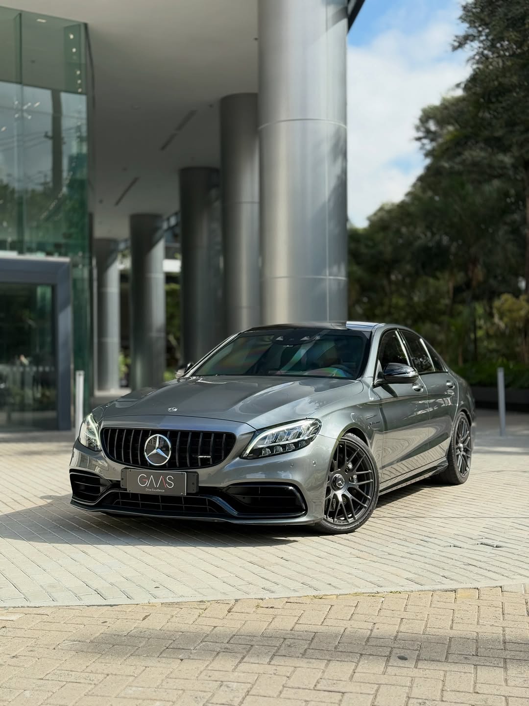 MERCEDES-BENZ C63 RAIZ - Imagem 1