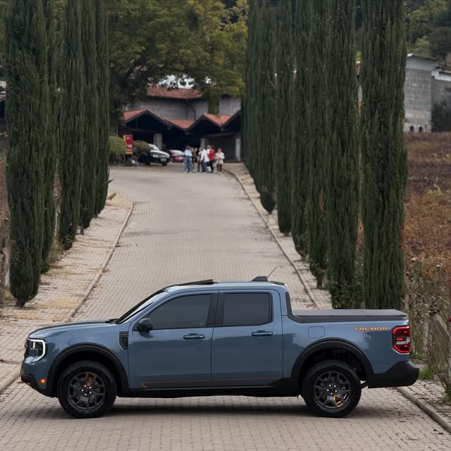 FORD MAVERICK FX4 LARIAT - Imagem 11