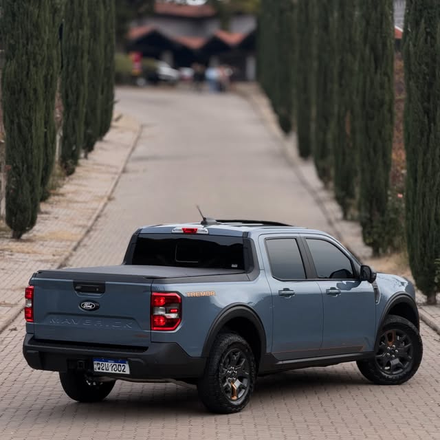 FORD MAVERICK FX4 LARIAT - Imagem 13