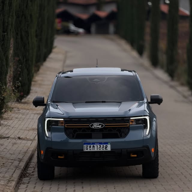 FORD MAVERICK FX4 LARIAT - Imagem 14
