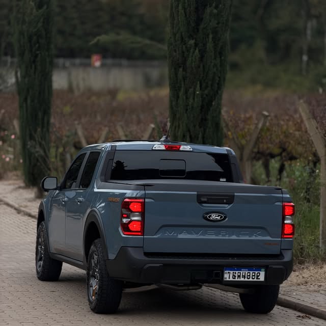 FORD MAVERICK FX4 LARIAT - Imagem 16
