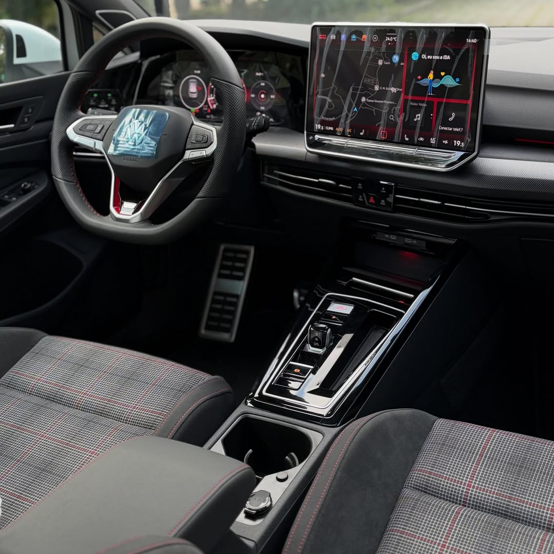 VOLKSWAGEN GOLF GTI - Imagem 6