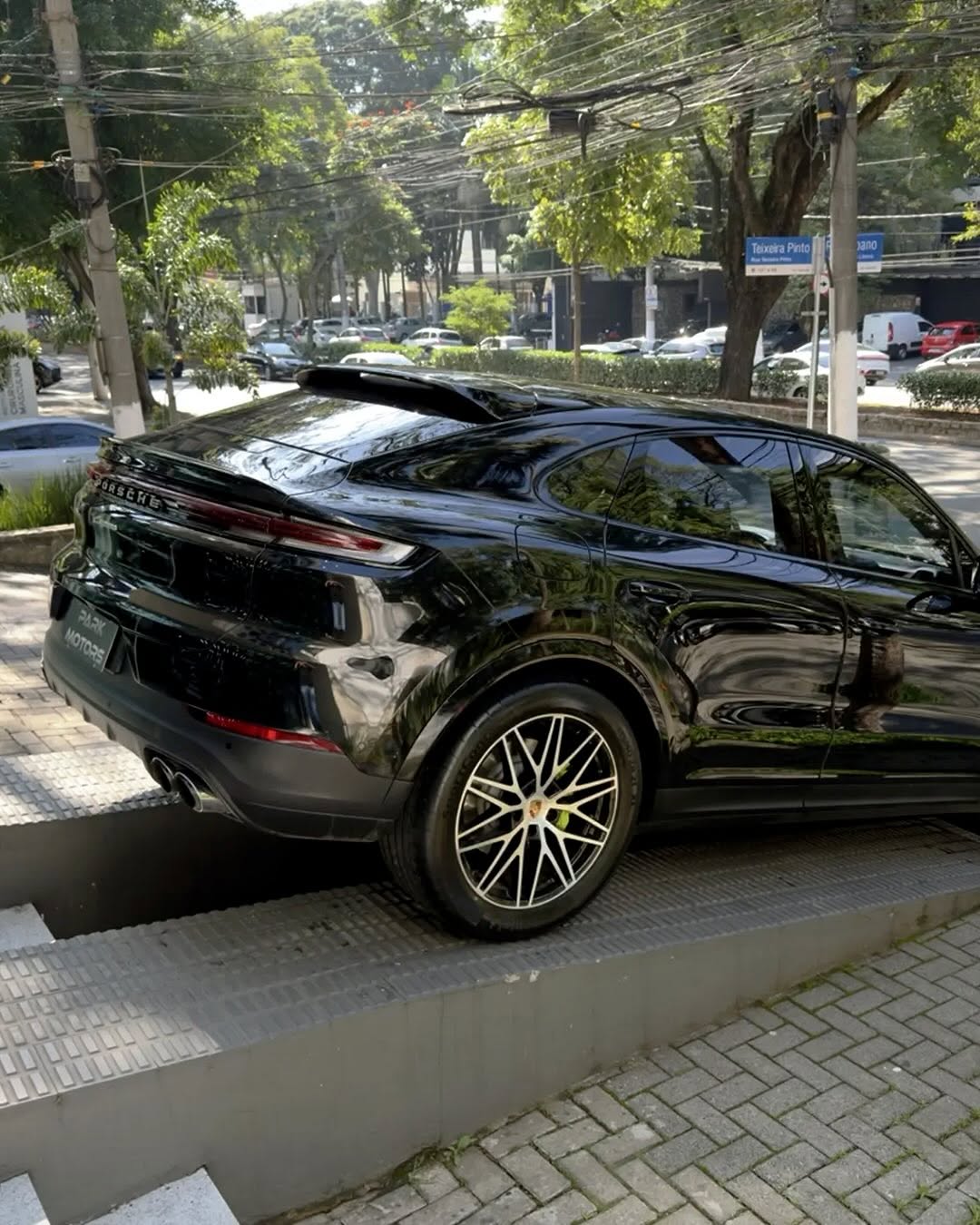 PORSCHE CAYENNE COUPÉ E-HYBRID - Imagem 5