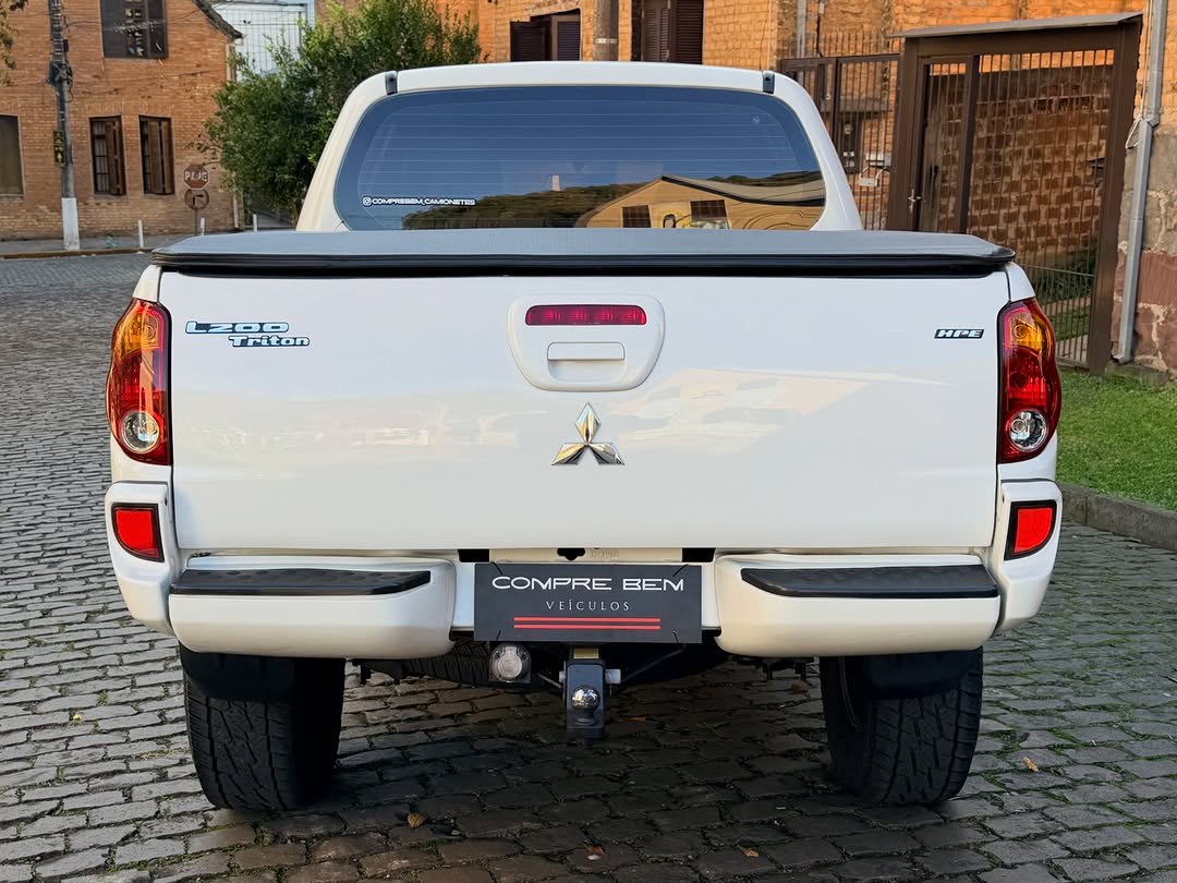 MITSUBISHI L200 HPE - Imagem 17