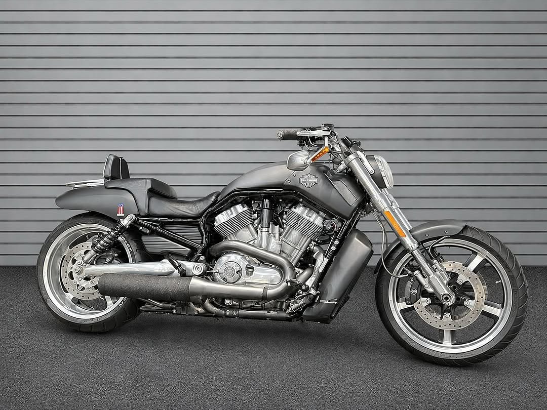 HARLEY-DAVIDSON V-ROD MUSCLE - Imagem 1