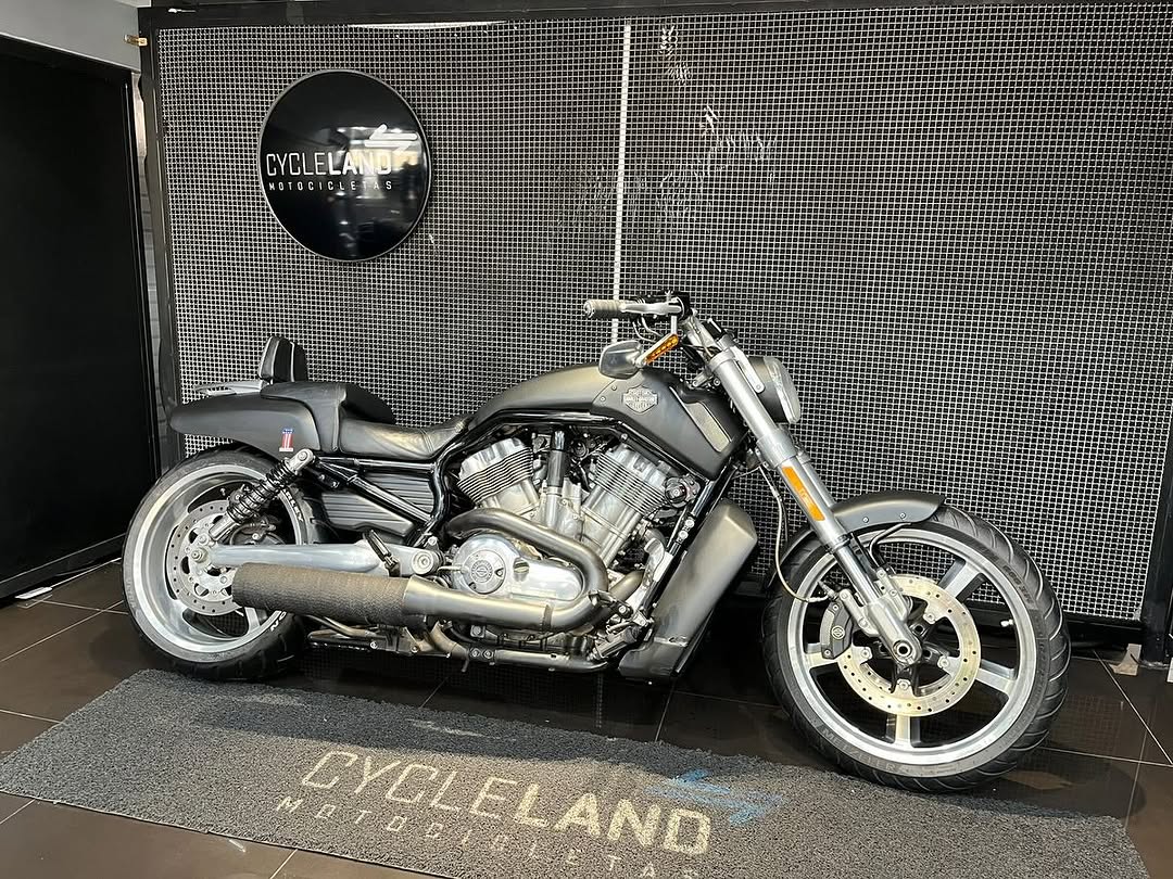 HARLEY-DAVIDSON V-ROD MUSCLE - Imagem 2