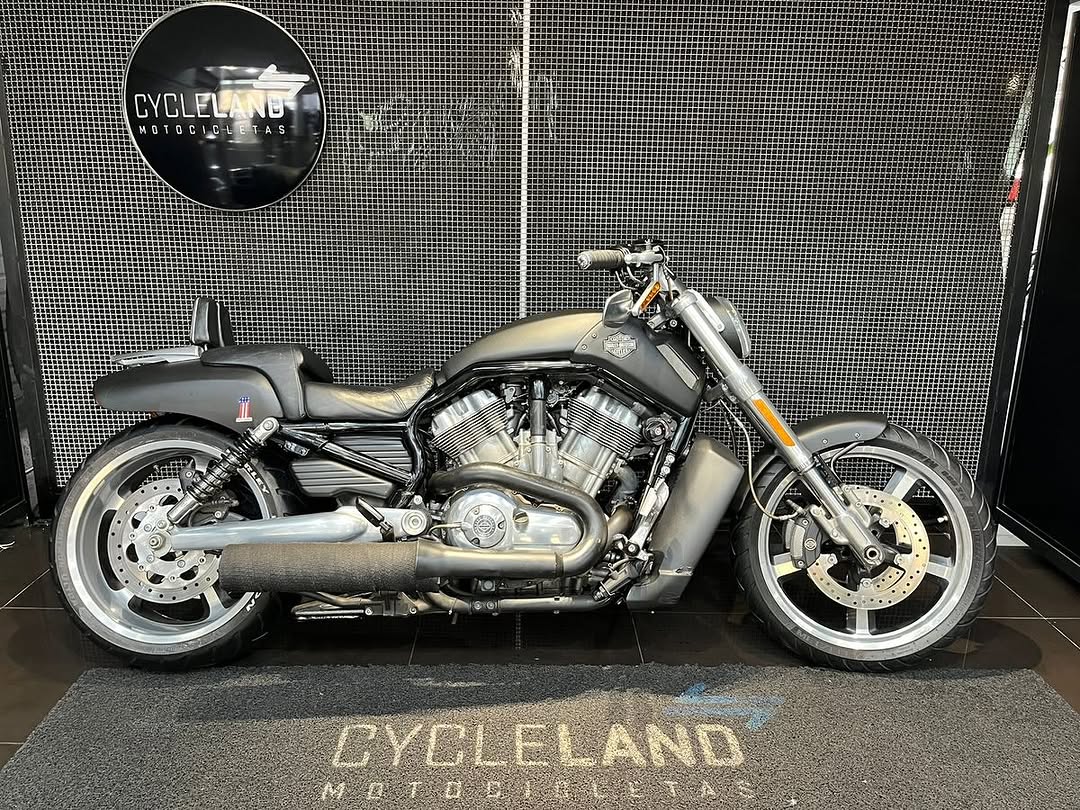 HARLEY-DAVIDSON V-ROD MUSCLE - Imagem 3
