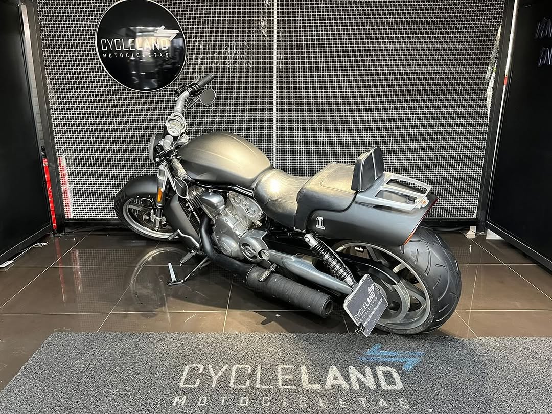 HARLEY-DAVIDSON V-ROD MUSCLE - Imagem 6