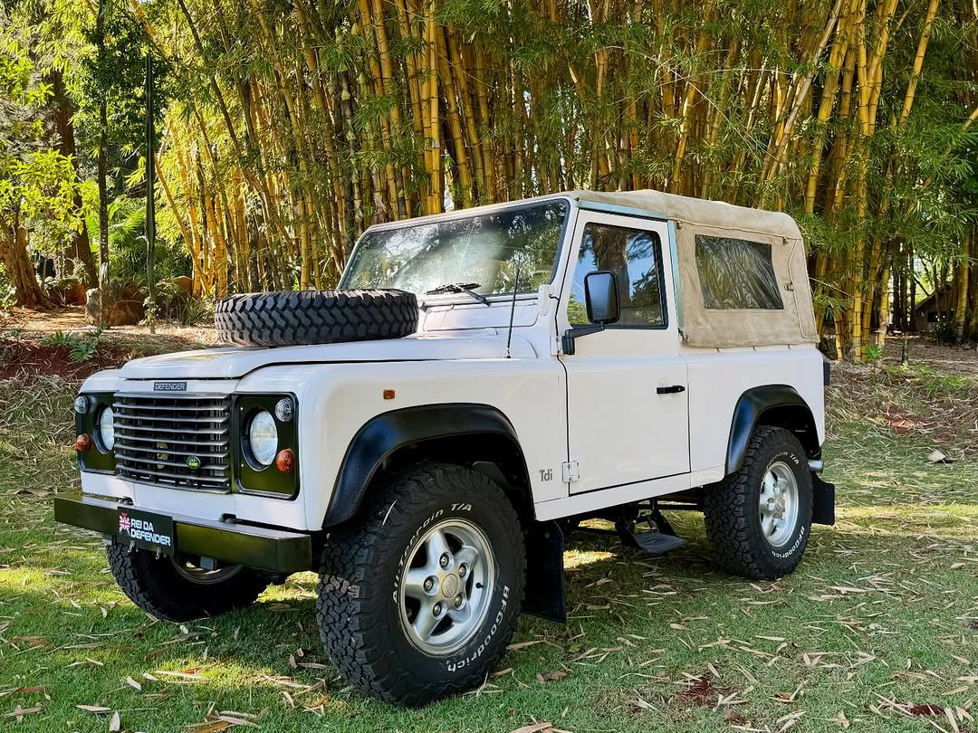 LAND ROVER DEFENDER 90 SOFT TOP - Imagem 1