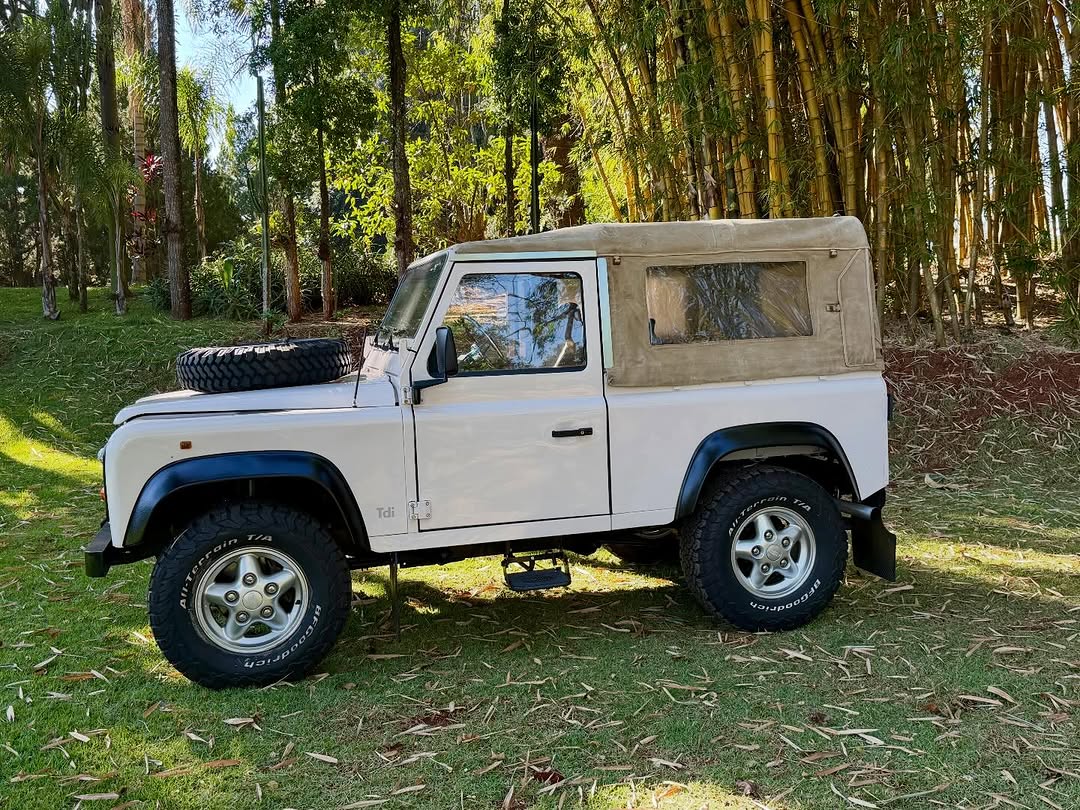 LAND ROVER DEFENDER 90 SOFT TOP - Imagem 5