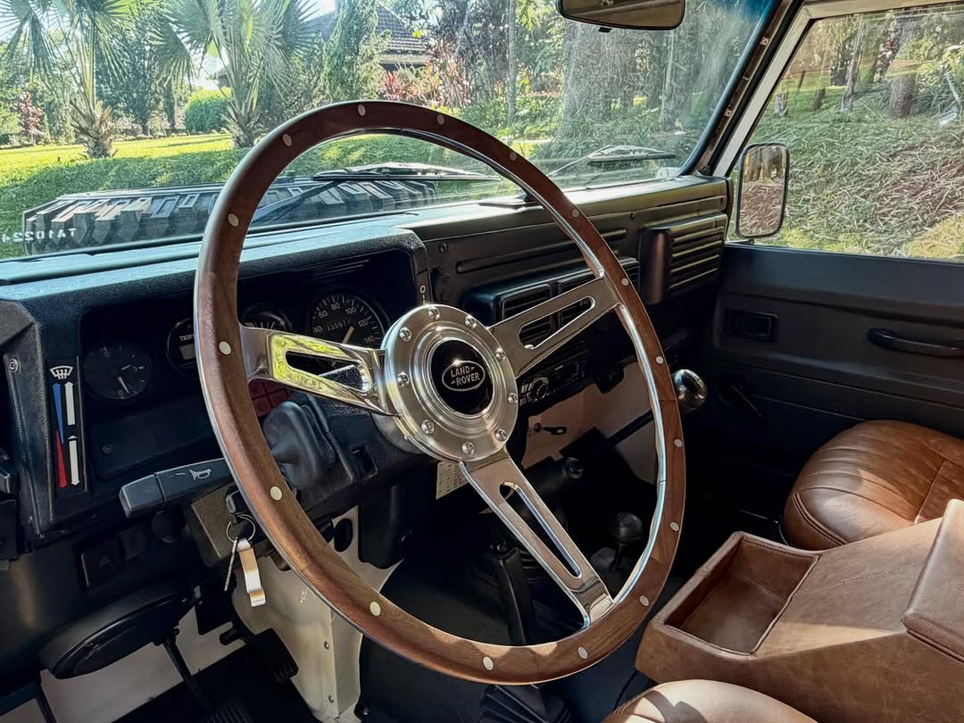 LAND ROVER DEFENDER 90 SOFT TOP - Imagem 9