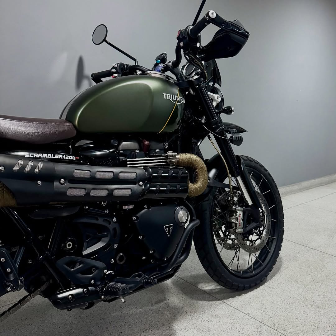 TRIUMPH BONNEVILLE SCRAMBLER 1200 XC - Imagem 7