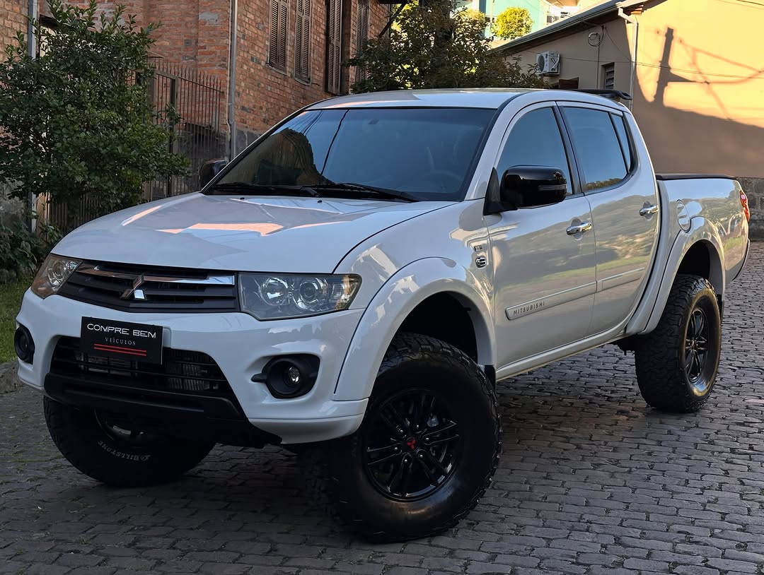 MITSUBISHI L200 TRITON HPE - Imagem 1