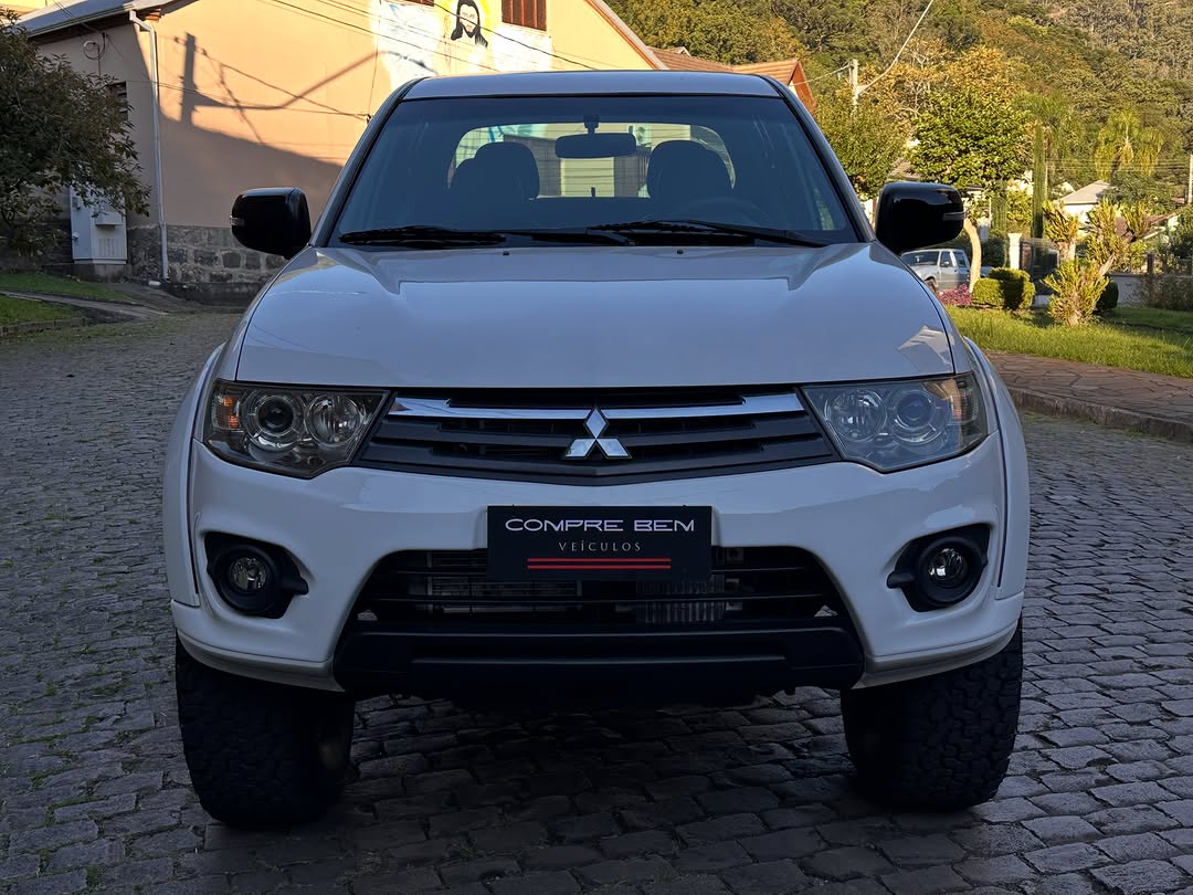 MITSUBISHI L200 TRITON HPE - Imagem 12