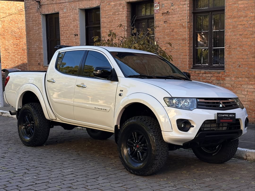 MITSUBISHI L200 TRITON HPE - Imagem 6