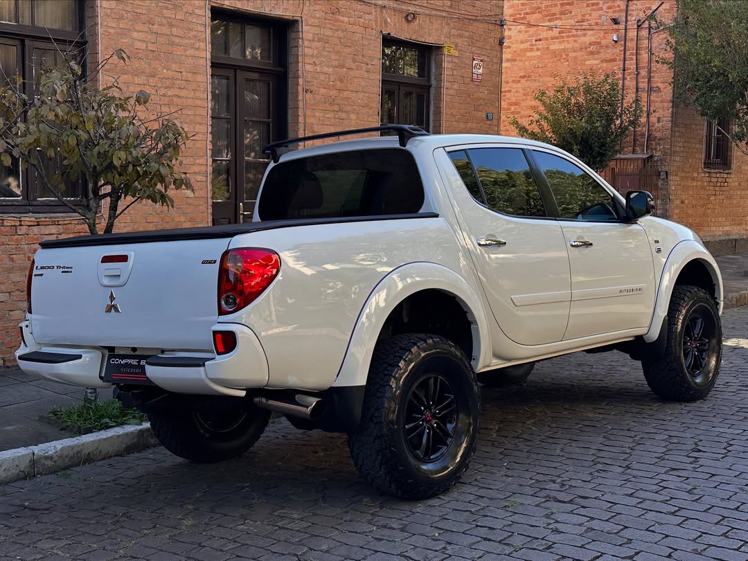 MITSUBISHI L200 TRITON HPE - Imagem 8