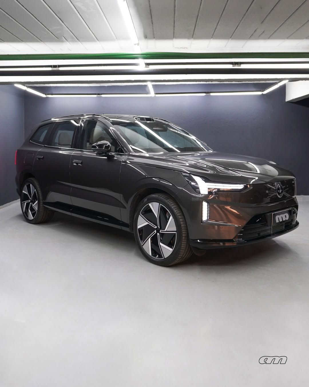 VOLVO EX90 P8 RECHARGE TWIN ELECTRIC PERFORMANCE ULTRA AWD - Imagem 1