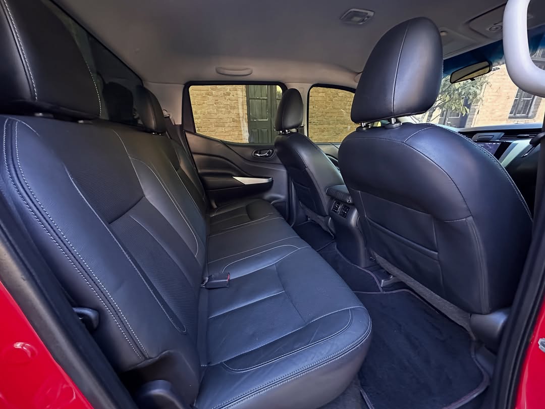 NISSAN FRONTIER LE - Imagem 14