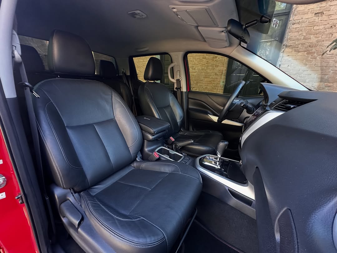 NISSAN FRONTIER LE - Imagem 15